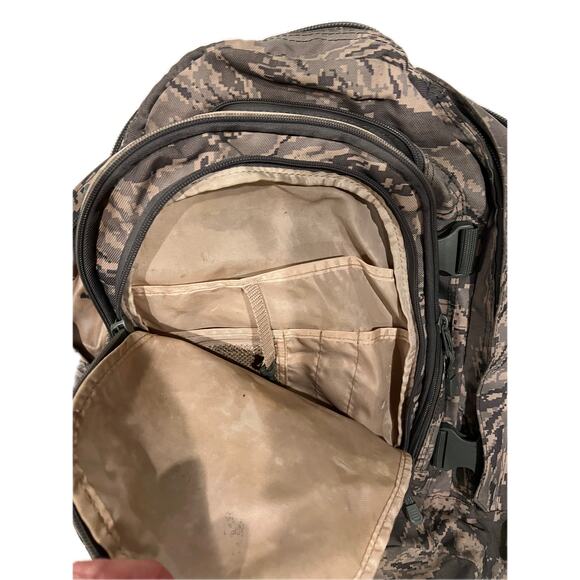 Mercury Green Brown Camo XL Tactical Backpack - Picture 3 of 5